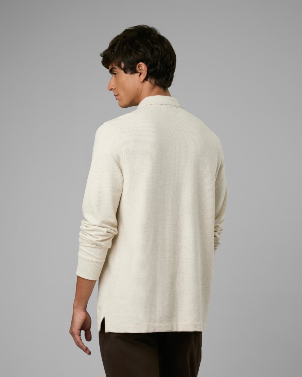 Blusa com Linho e Modal Gola Polo