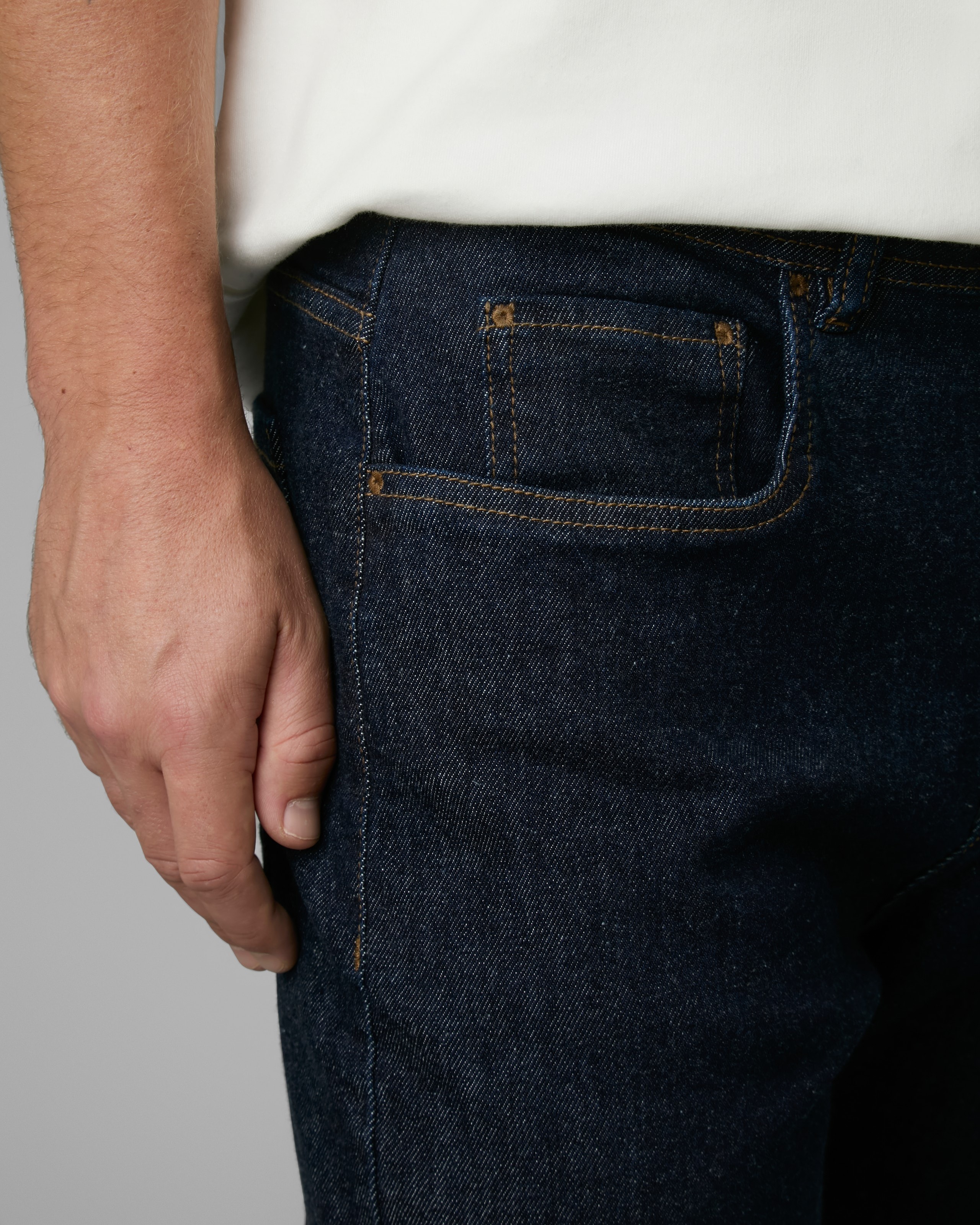 Calça Beta Jeans Reta Escura