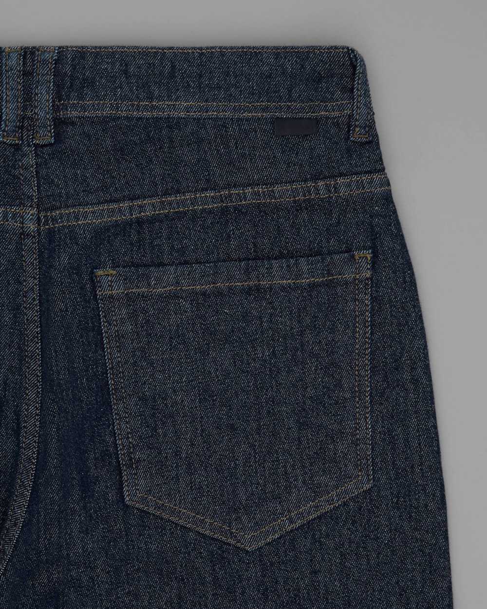 Calça Beta Jeans Reta Escura