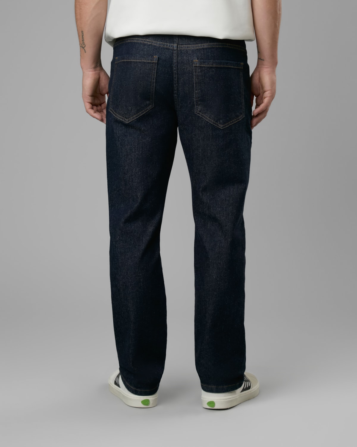 Calça Beta Jeans Reta Escura