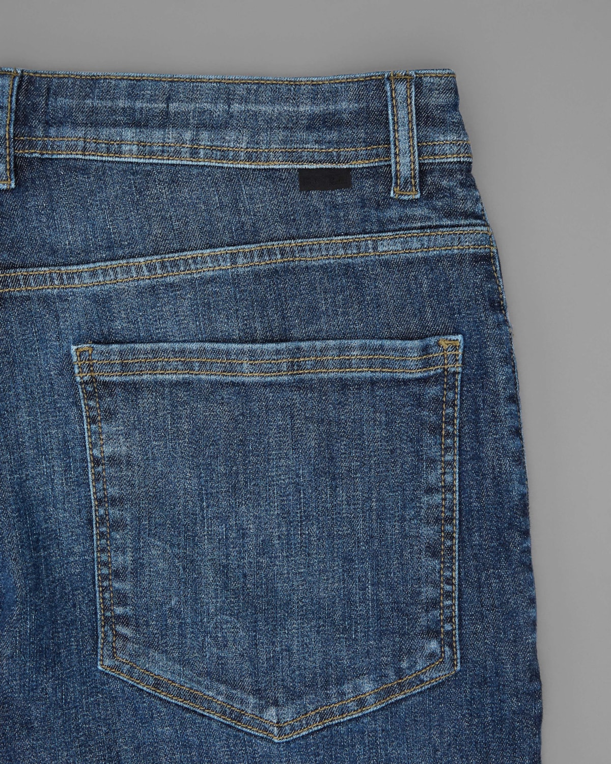 Calça Beta Jeans Slim Lavagem Média