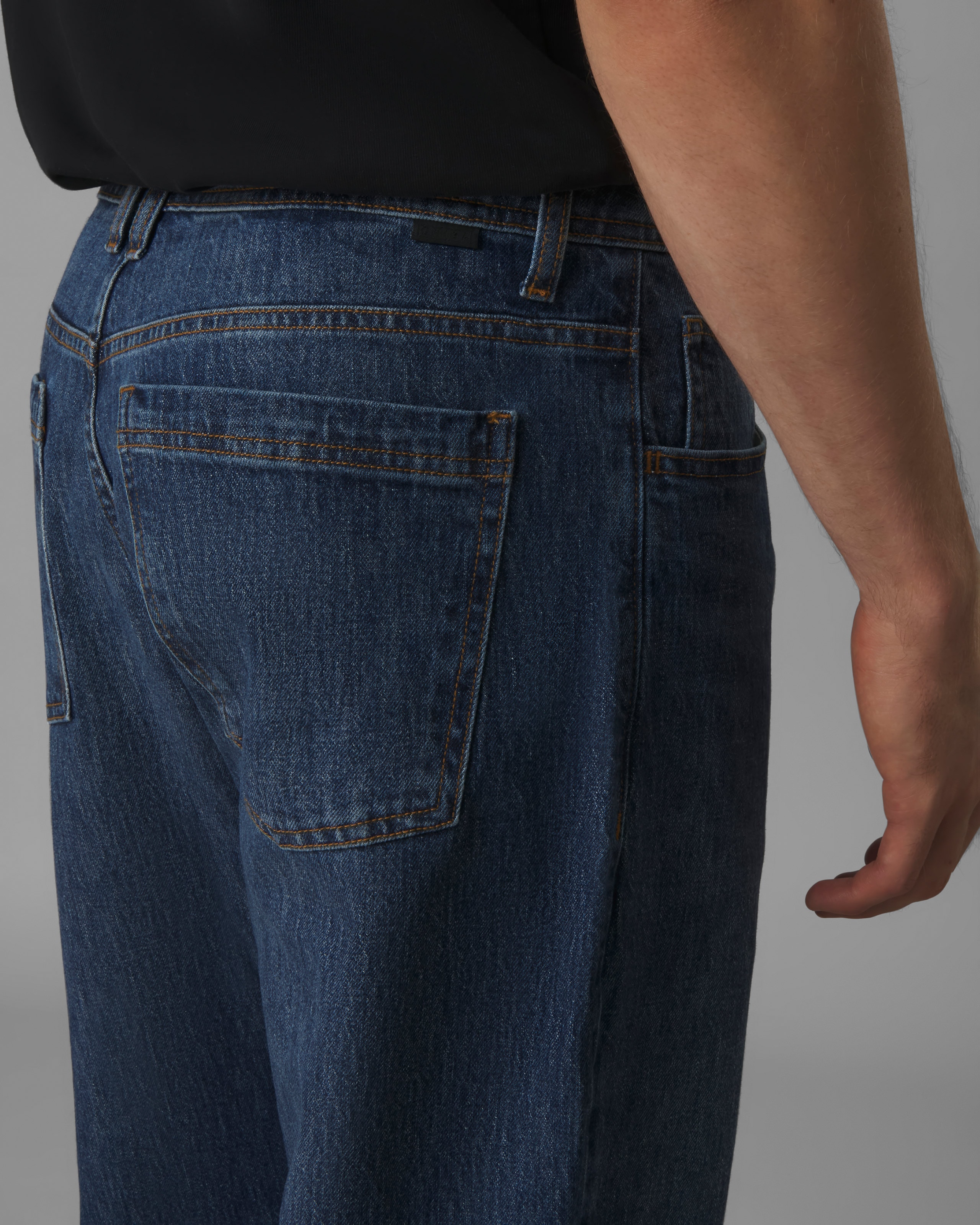 Calça Beta Jeans Taper Escura