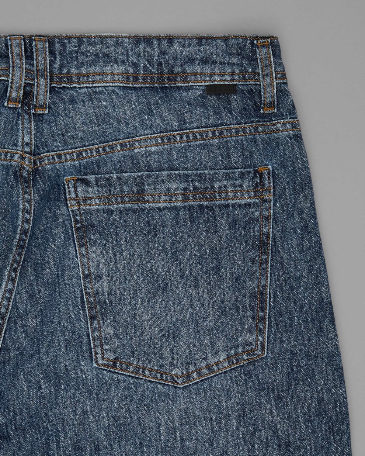 Calça Beta Jeans Taper Escura