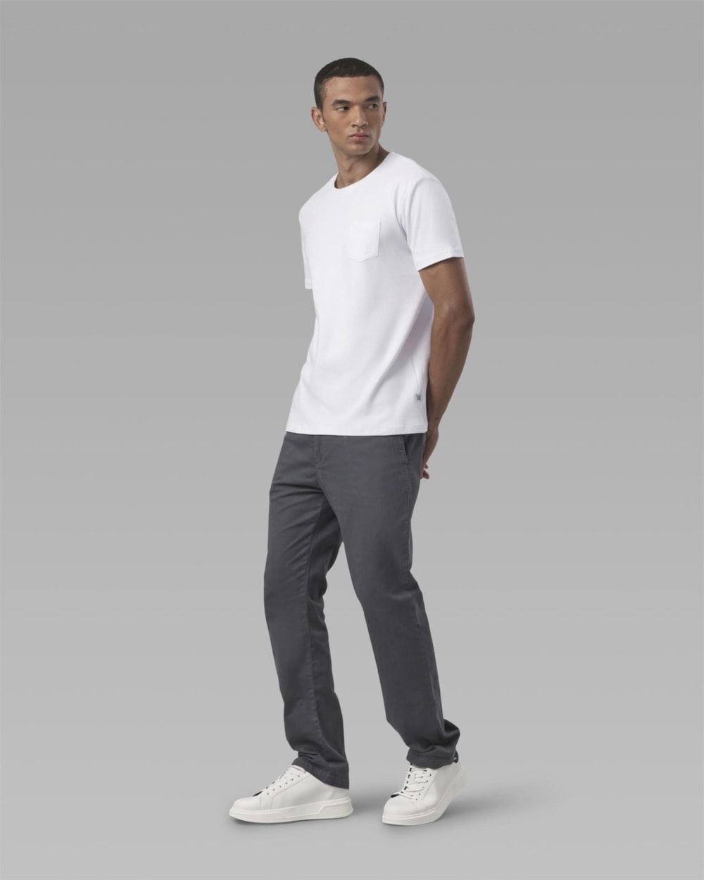 Calça Chino Slim
