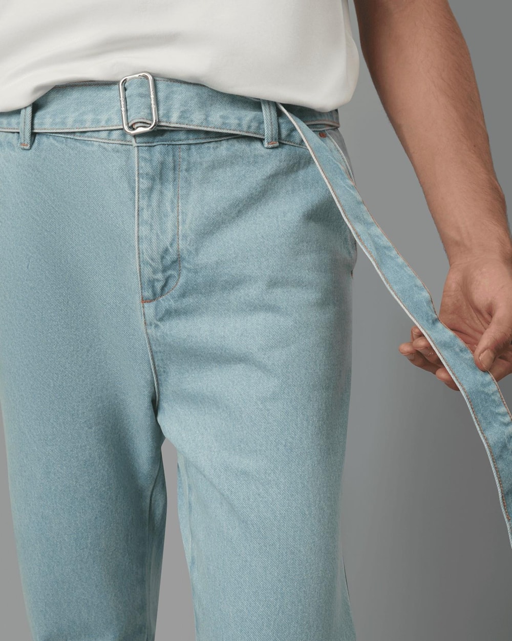 Calça Reta com Cinto Algodão Regenerativo