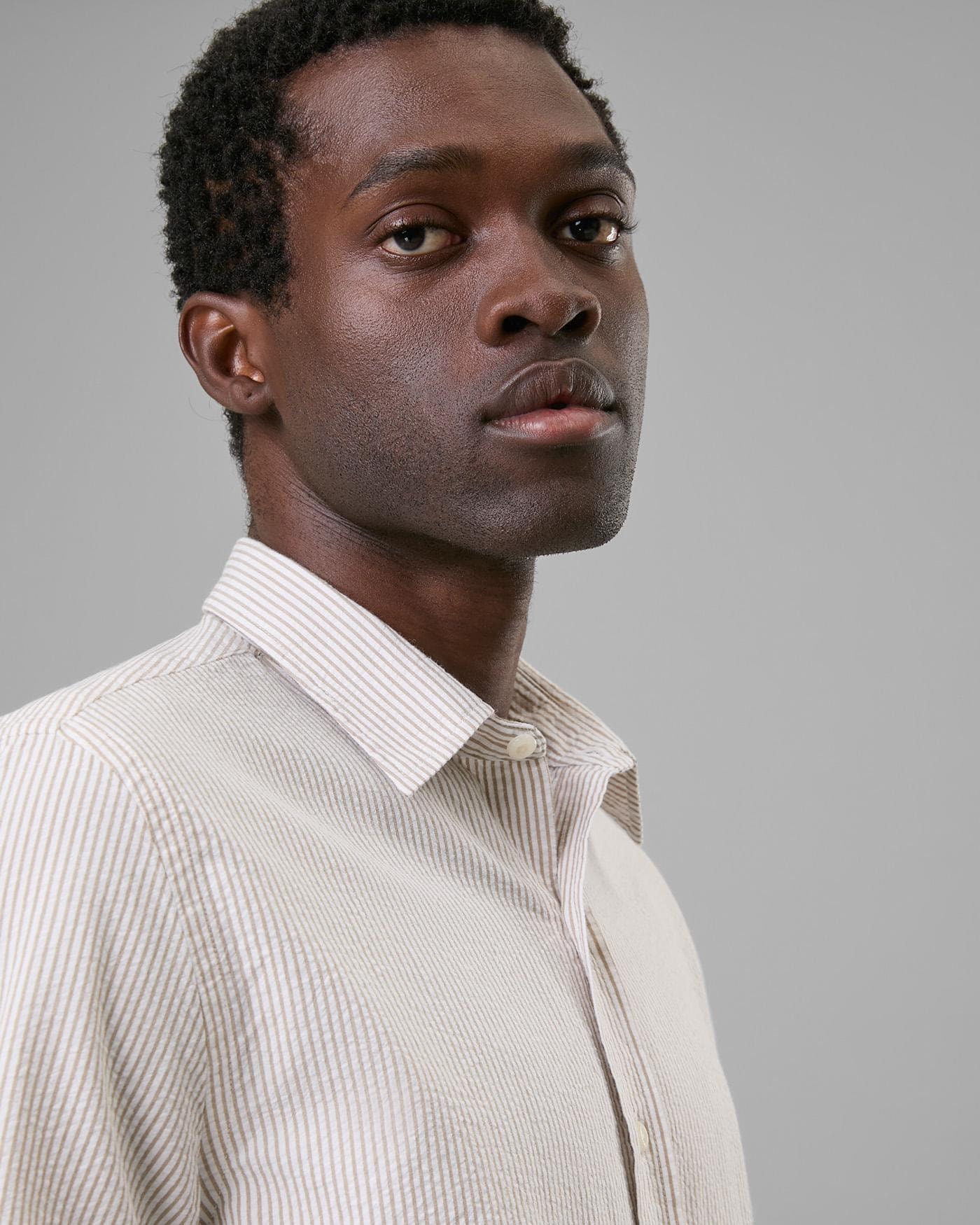 Camisa Ana Ruga Manga Curta