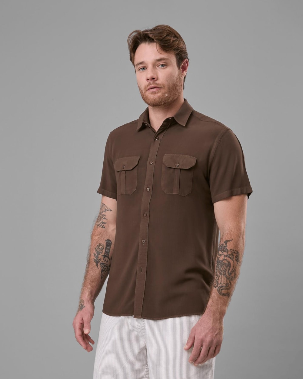 Camisa Modal e Linho com 2 Bolsos