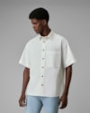 Camisa oversized com bolso-off white-m
