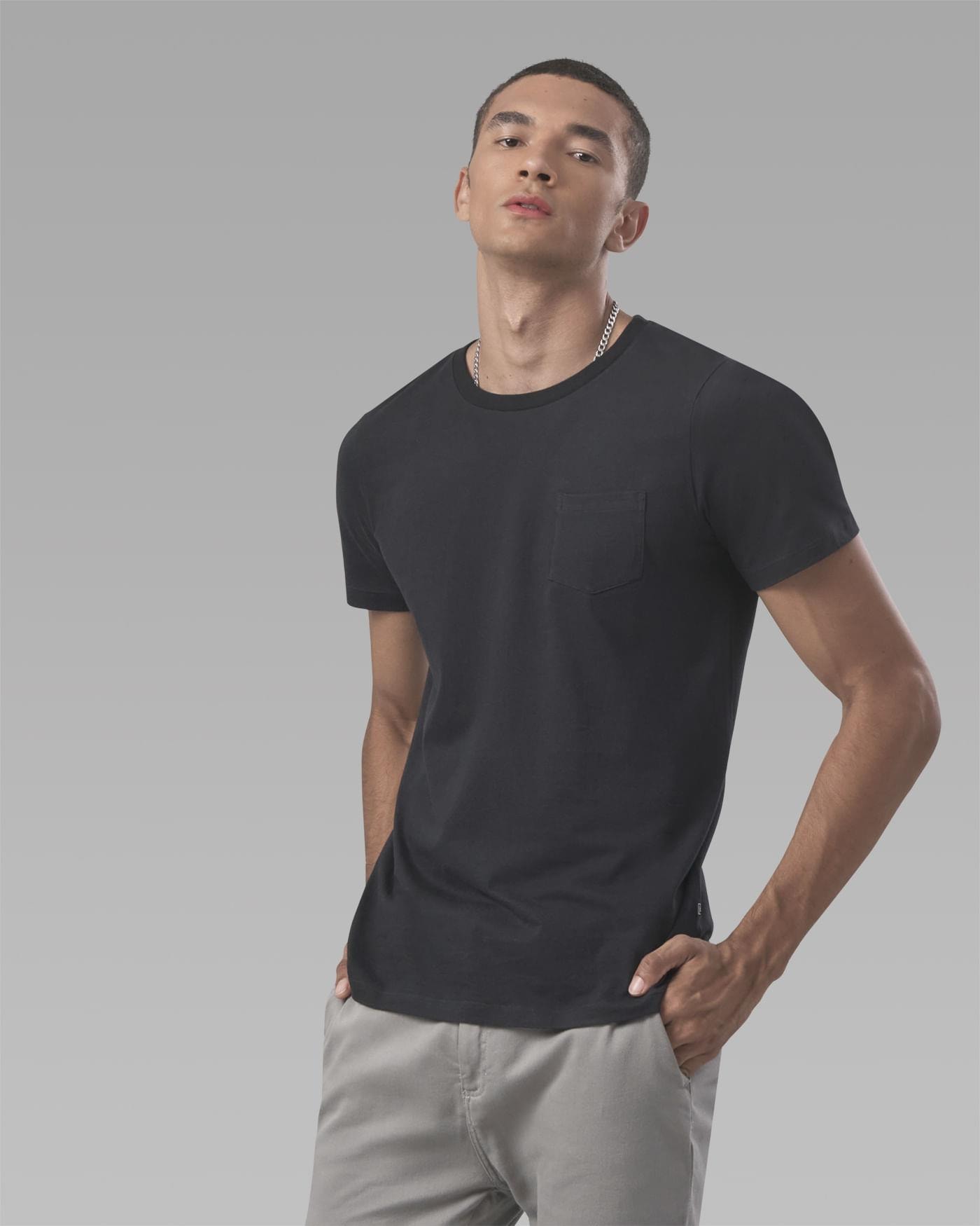 Camiseta Algodão Orgânico com Bolso