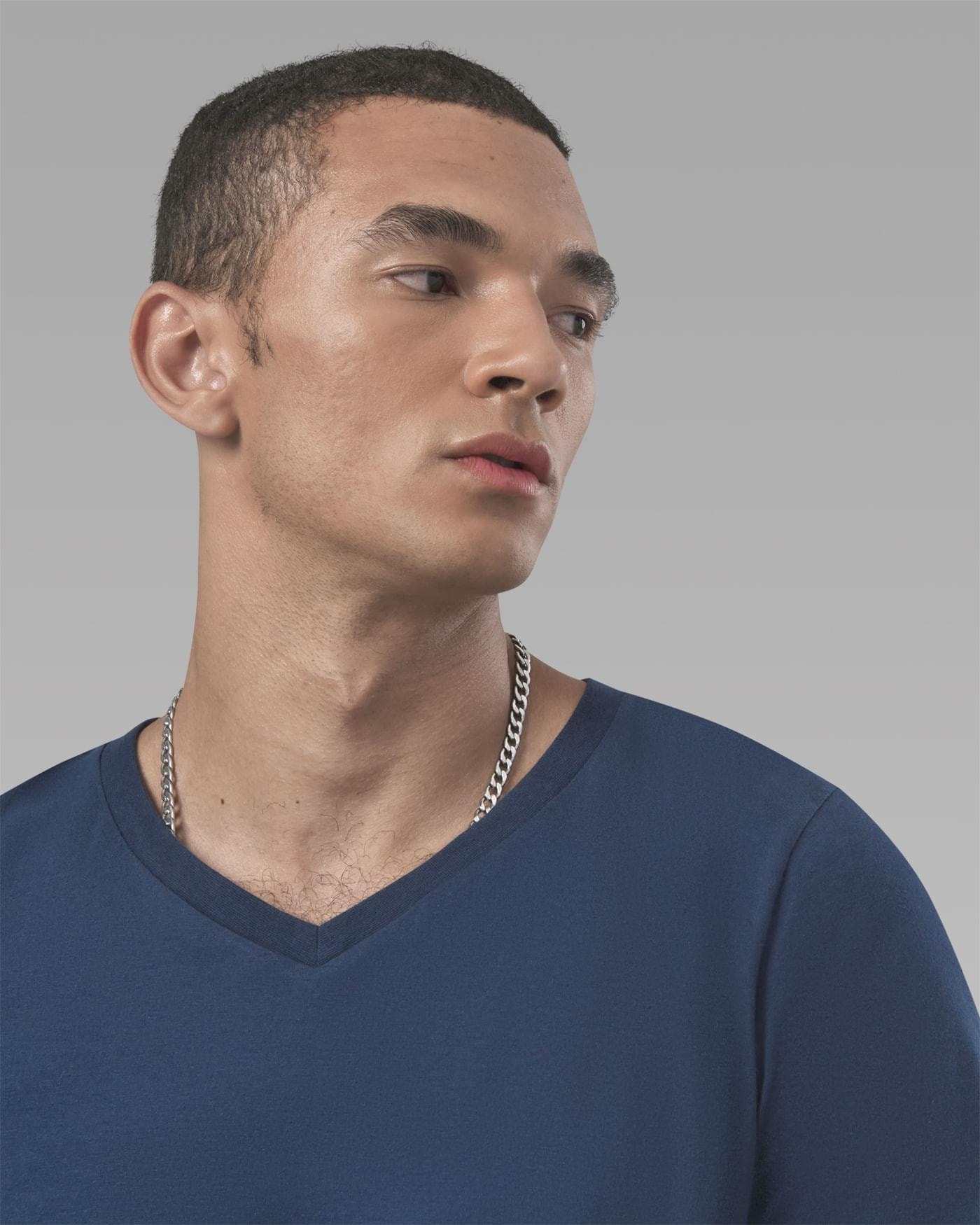 Camiseta Algodão Orgânico Gola v