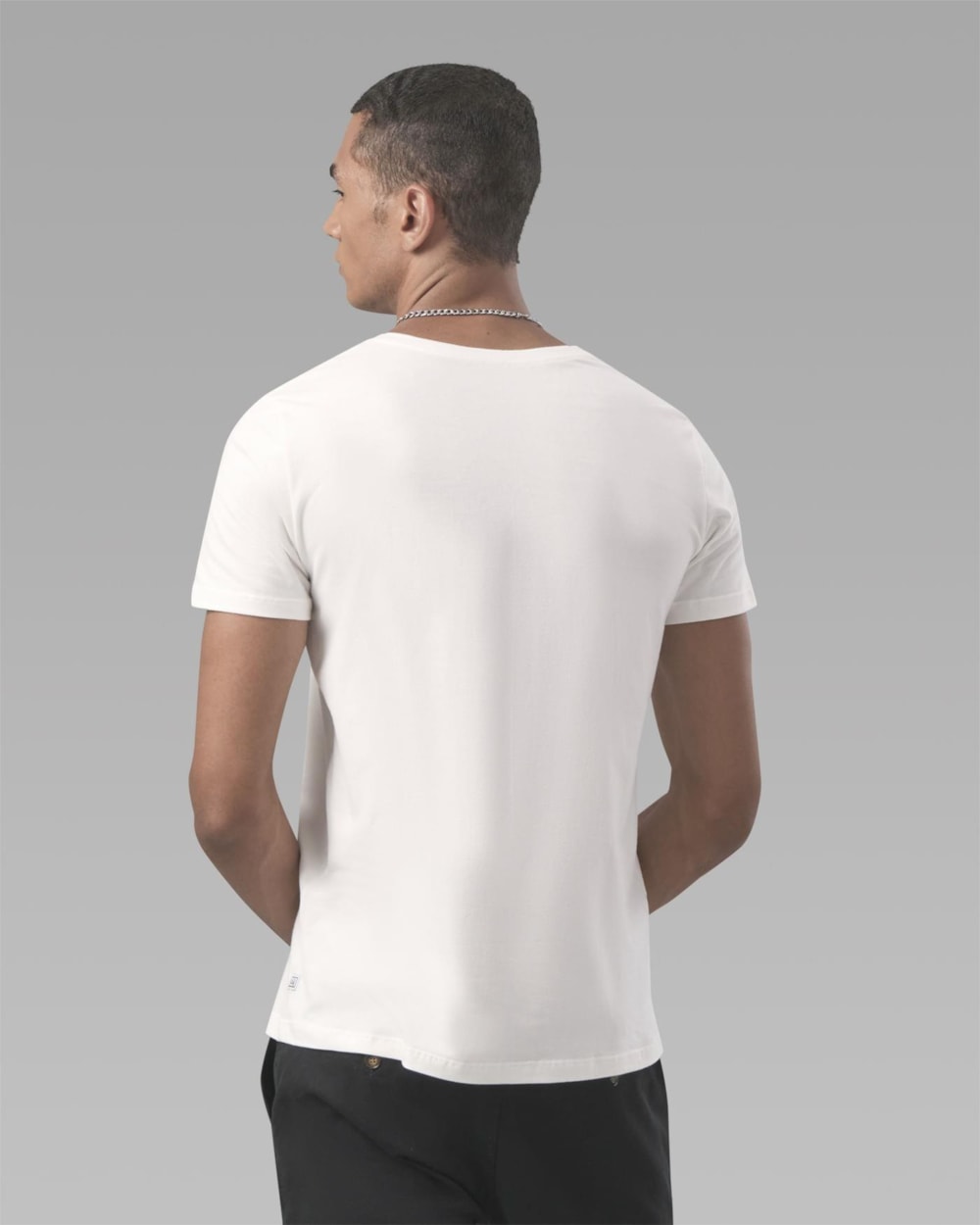 Camiseta Algodão Orgânico Gola V
