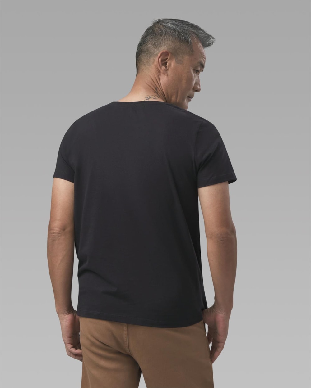 Camiseta Algodão Orgânico Gola V