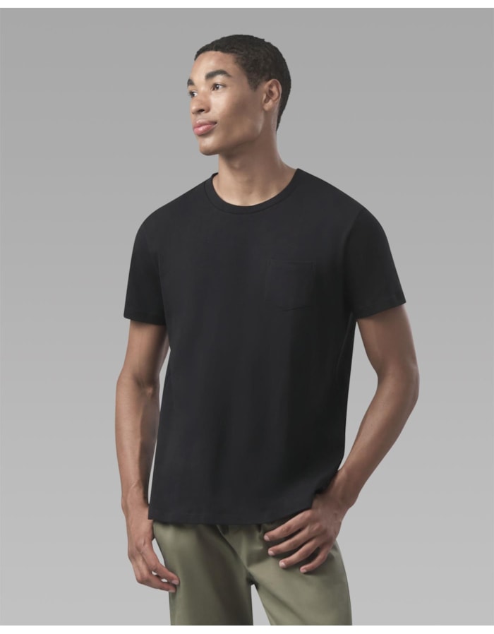 Camiseta malha dupla com bolso-preto-curto-g