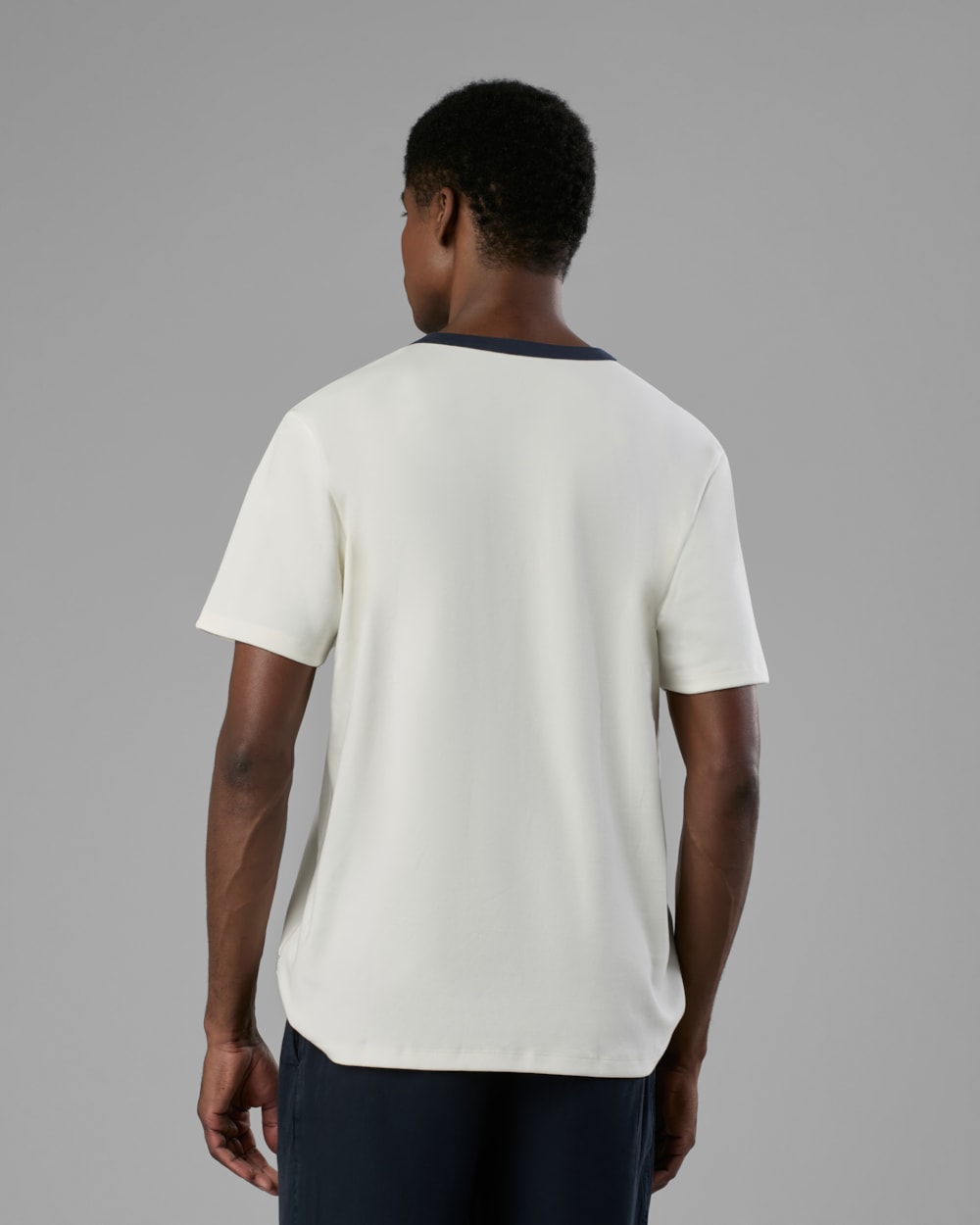 Camiseta Malha Dupla Gola Contraste