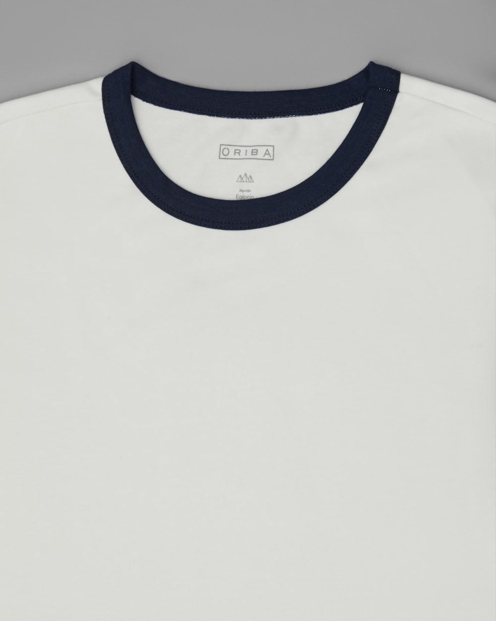 Camiseta Malha Dupla Gola Contraste