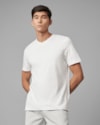Camiseta malha dupla pima gola v-off white-longo-p
