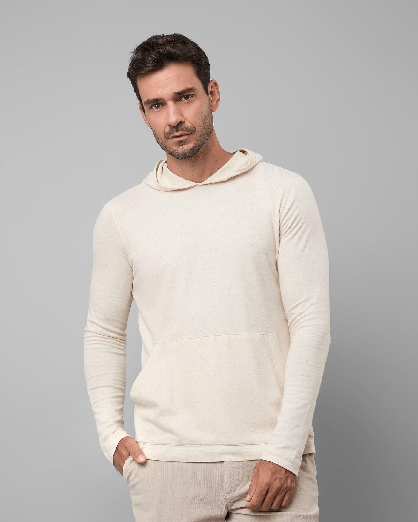 Camiseta Manga Longa Linho Com Capuz